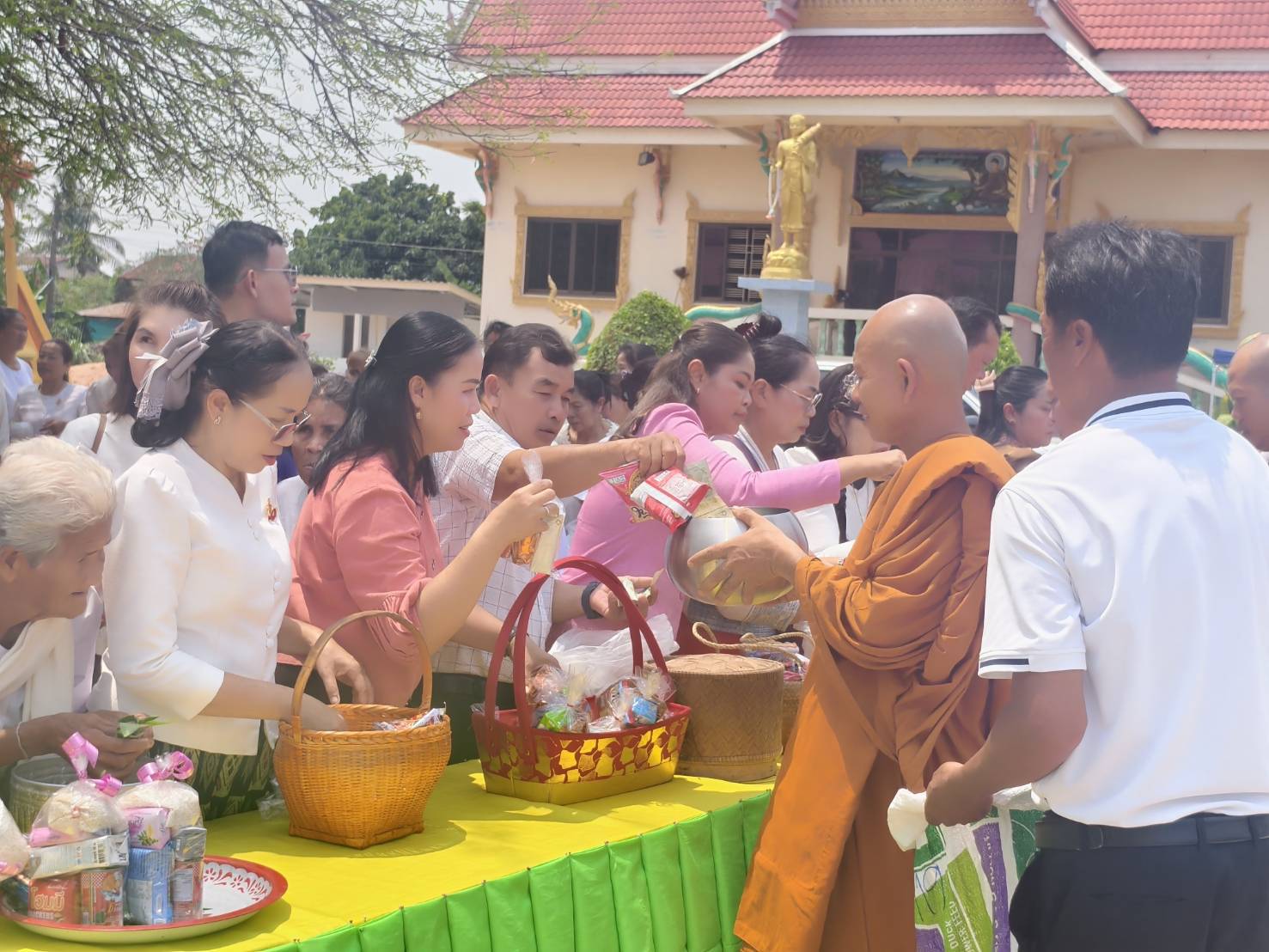 🪘พช.วาปีปทุม จังหวัดมหาสารคาม : ร่วมโครงการสร้างความปรองดองสมานฉันท์ โดยใช้หลักธรรมทางพระพุทธศาสนา "หมู่บ้านรักษาศีล 5 ขยายผลสู่หมู่บ้านศีลธรรม" (ถนนสายวัฒนธรรม)🪘
