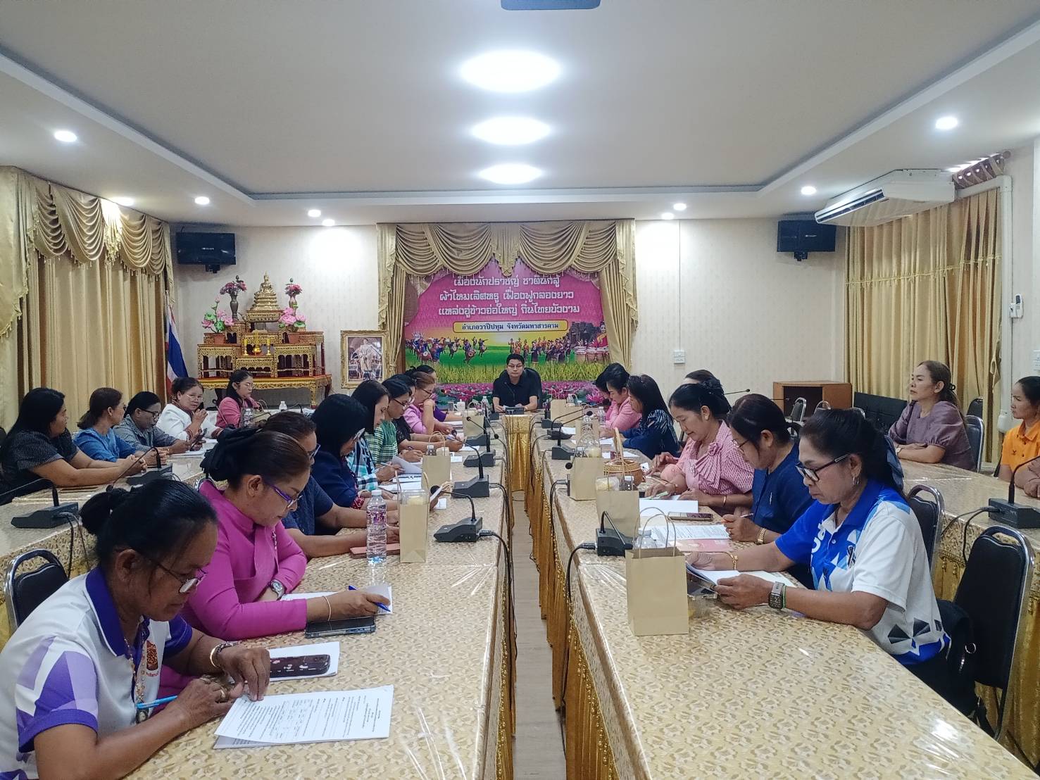 🪘พช.วาปีปทุม จังหวัดมหาสารคาม : ร่วมประชุมคณะอนุกรรมการกลั่นกรองและติดตามการดำเนินงานกองทุนพัฒนาบทบาทสตรีอำเภอวาปีปทุม ครั้งที่ 4/2569🪘