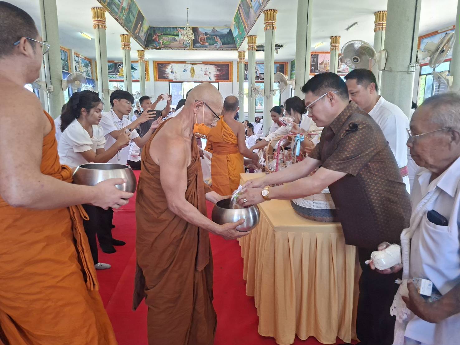 🪘พช.วาปีปทุม จังหวัดมหาสารคาม : ร่วมโครงการสร้างความปรองดองสมานฉันท์ โดยใช้หลักธรรมทางพระพุทธศาสนา "หมู่บ้านรักษาศีล 5 ขยายผลสู่หมู่บ้านศีลธรรม" (ถนนสายวัฒนธรรม)🪘